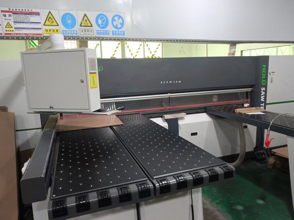 新增一台开料机